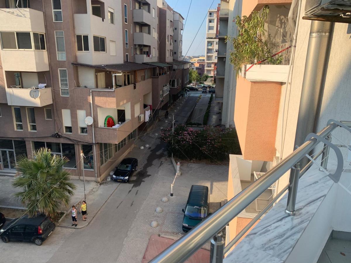 Kokomani 2 Apartment Драч Екстериор снимка